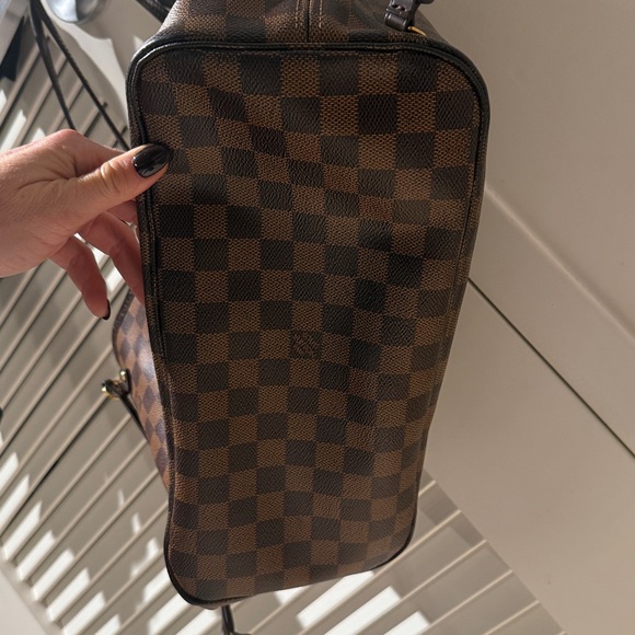 Louis Vuitton Neverfull Damier Ebene Tote - Picture 11 of 12
